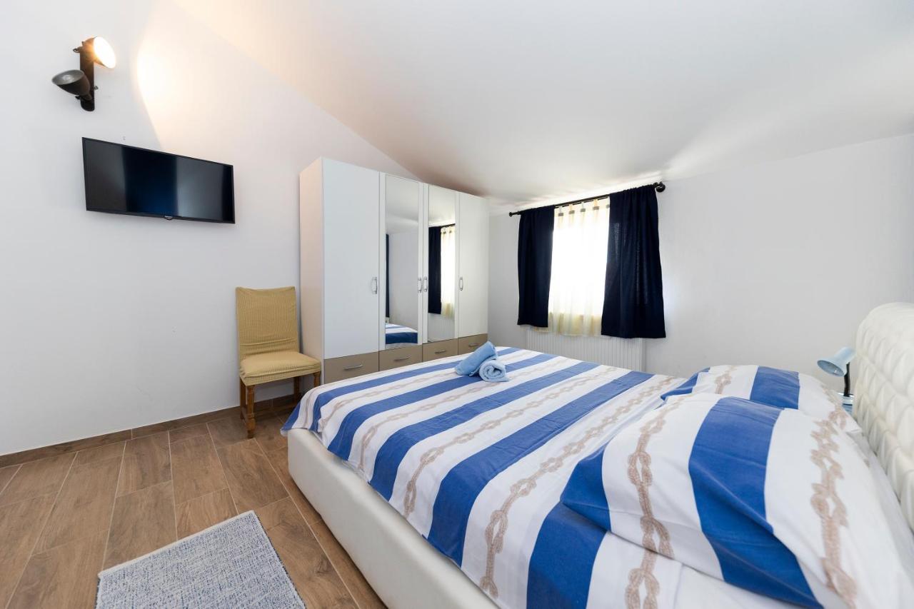 Apartman Lana Biograd Na Moru Eksteriør billede