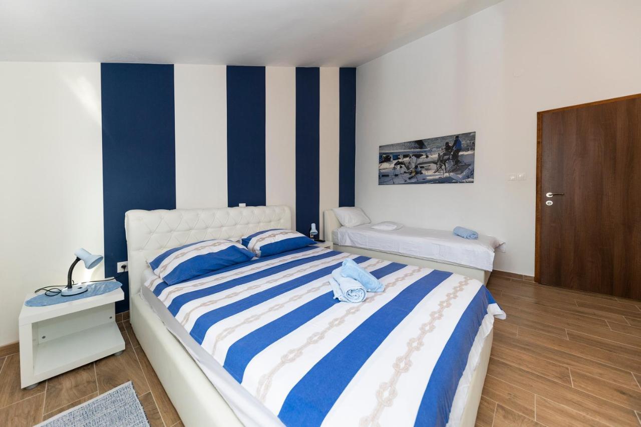 Apartman Lana Biograd Na Moru Eksteriør billede