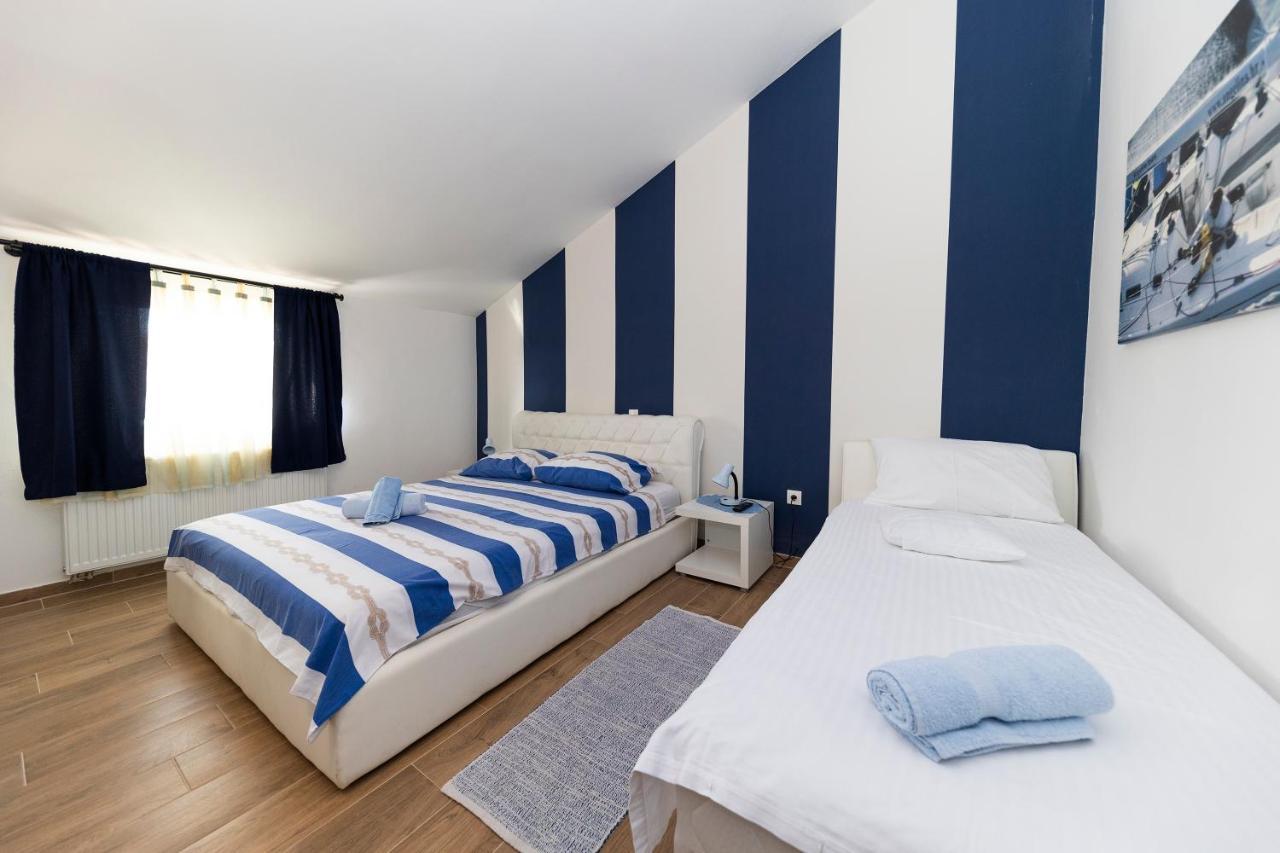 Apartman Lana Biograd Na Moru Eksteriør billede