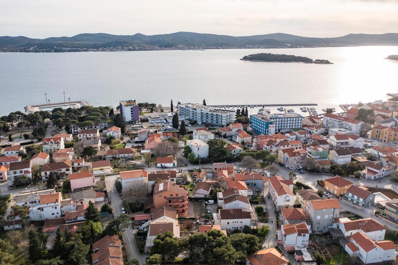 Apartman Lana Biograd Na Moru Eksteriør billede