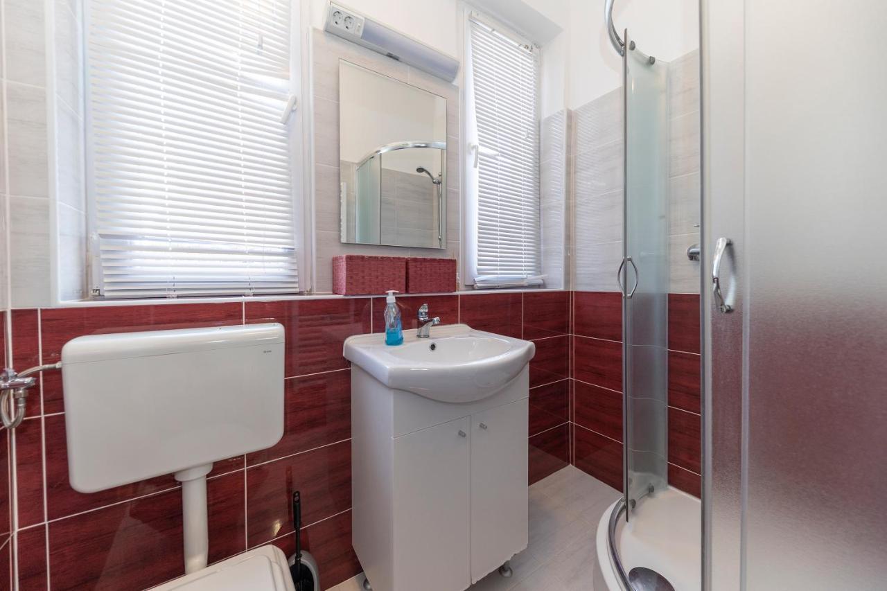 Apartman Lana Biograd Na Moru Eksteriør billede