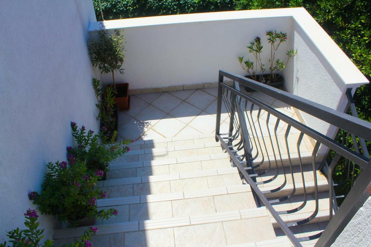 Apartman Lana Biograd Na Moru Eksteriør billede